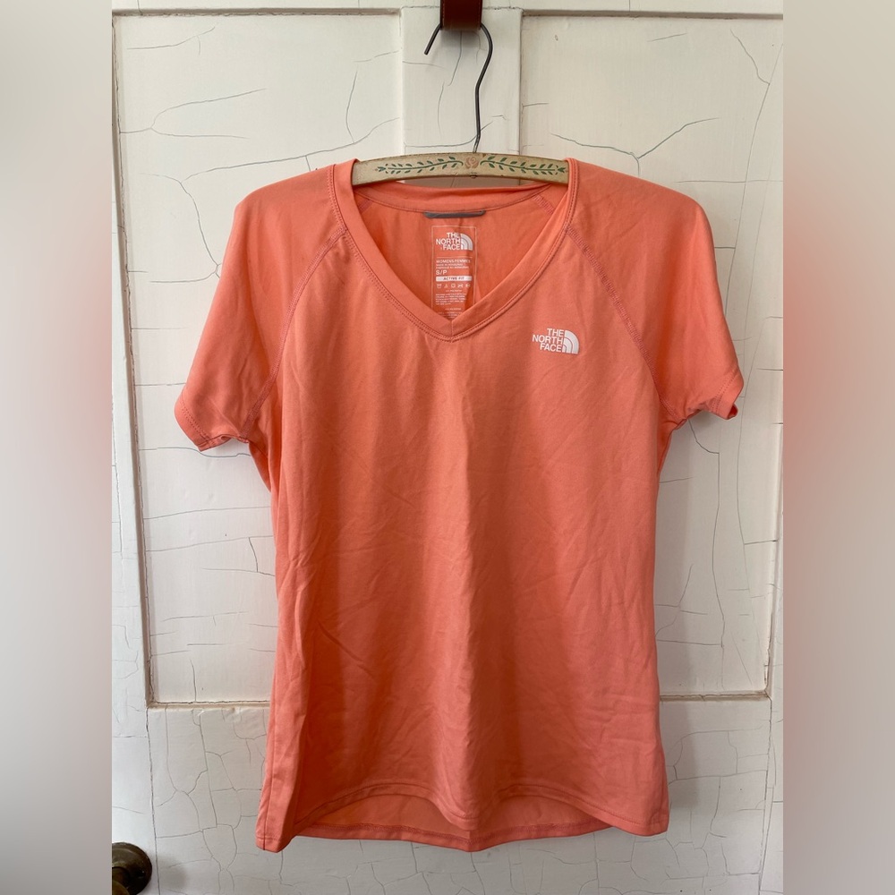 The North Face Women's Coral Short Sleeve V-Neck Tee